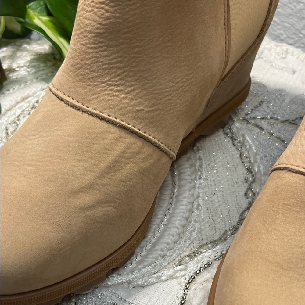 NWT Sorel ARCTIC™ WEDGE II CHELSEA LUX BOOT​ (Size 7) - Picture 15 of 16